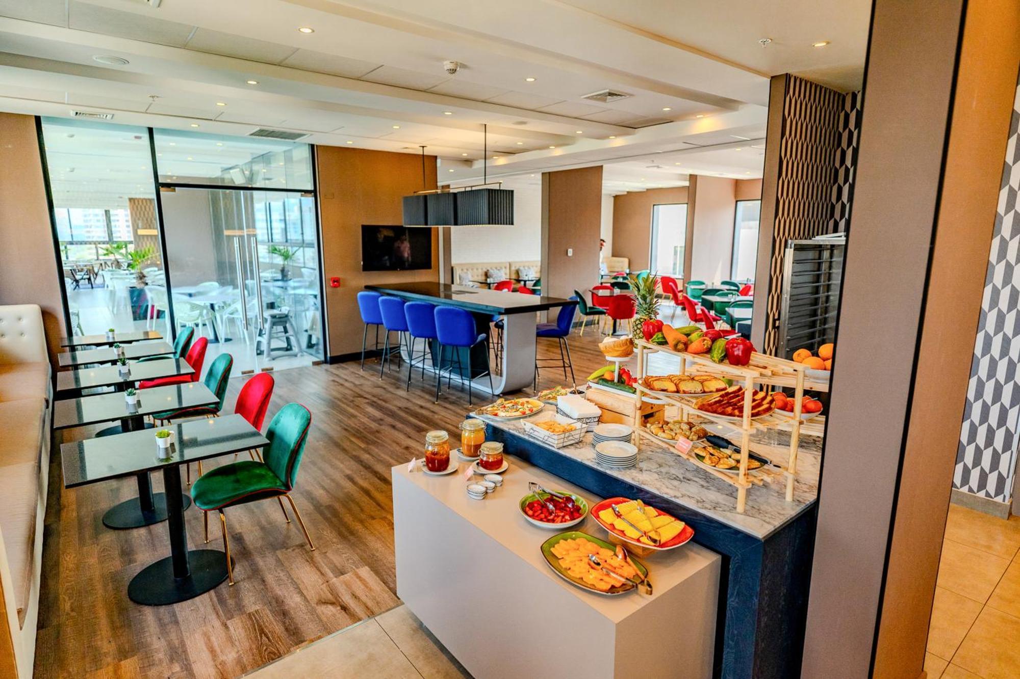 Hampton By Hilton Santiago Las Condes Buitenkant foto
