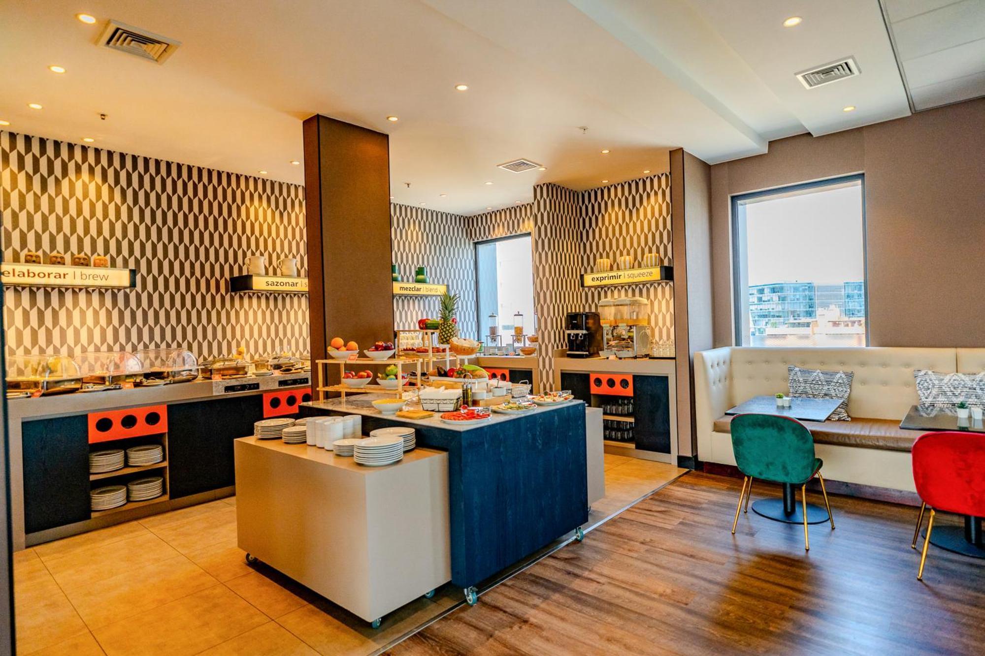 Hampton By Hilton Santiago Las Condes Buitenkant foto