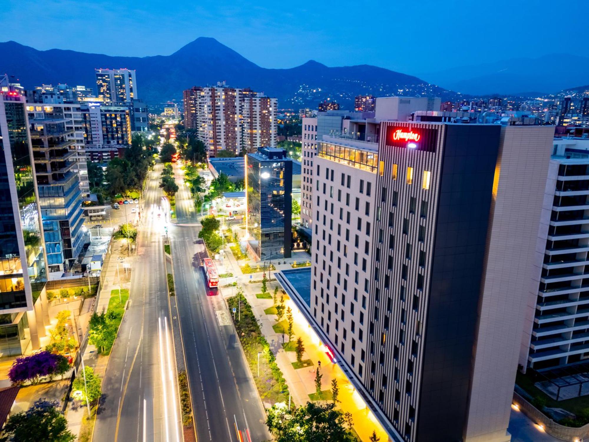 Hampton By Hilton Santiago Las Condes Buitenkant foto